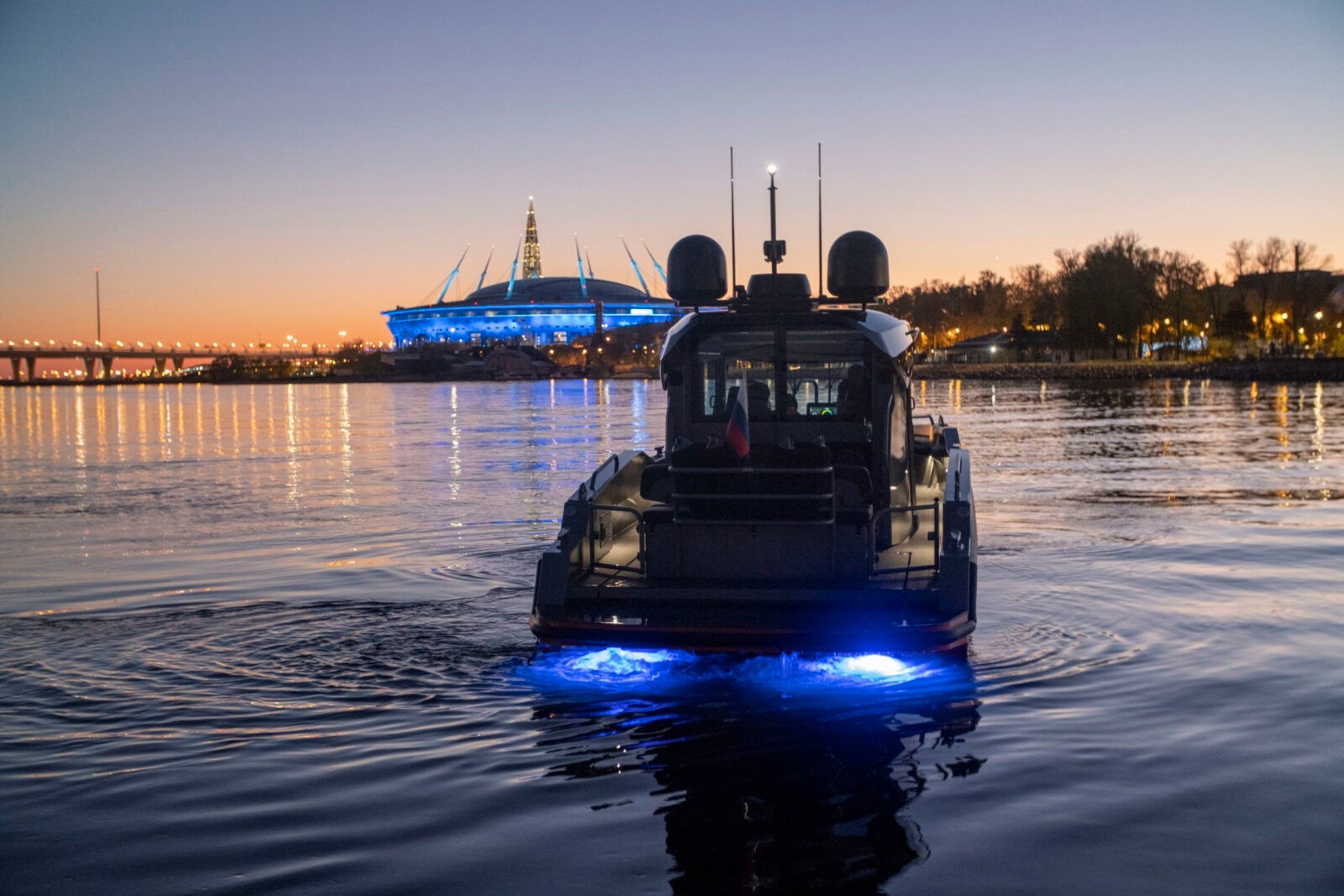 Force 10 - революционный катер для ценителей водных прогулок