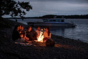 Axopar-37-XC-gallery_L016375__ScaleHeightWzIxNjBd