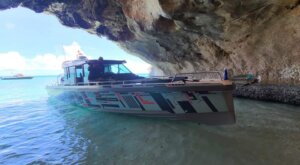 AXOPAR 28 CABIN
